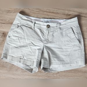 Old Navy Womens Khaki Shorts. Exc Cond